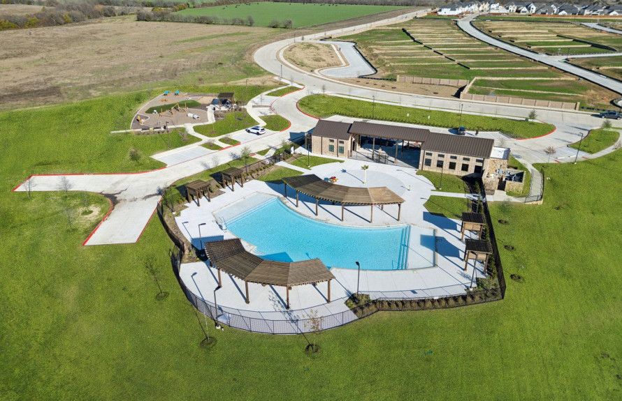 Resort-Style Amenities