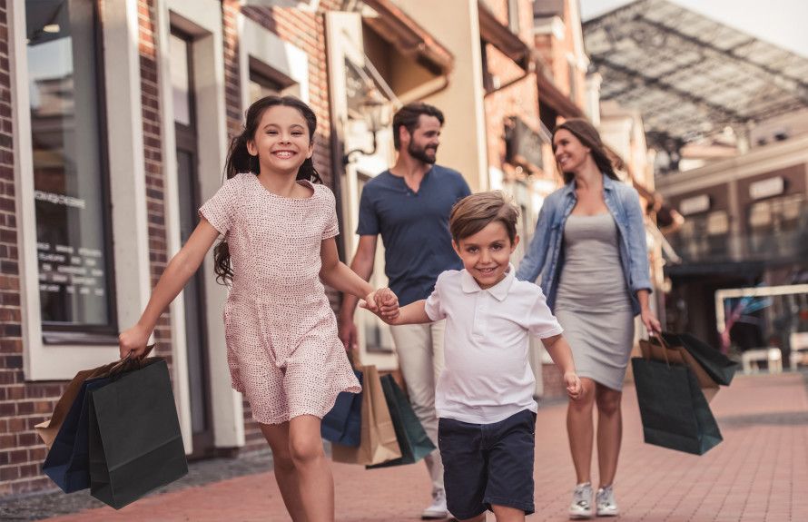 20 minutes to Tanger Outlets