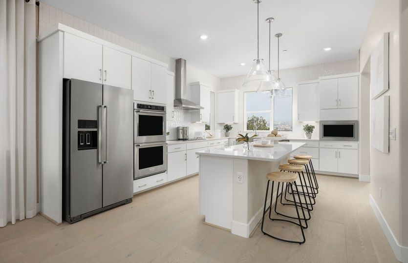 Kitchen with large central island