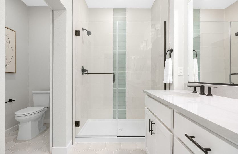 Gorgeous owner's walk-in shower