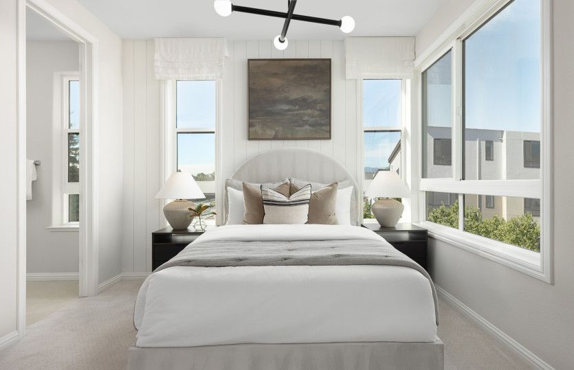 Secondary bedroom