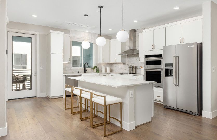 Gorgeous kitchen with large island