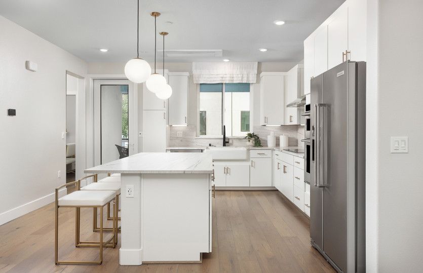Luxurious kitchen with large center island