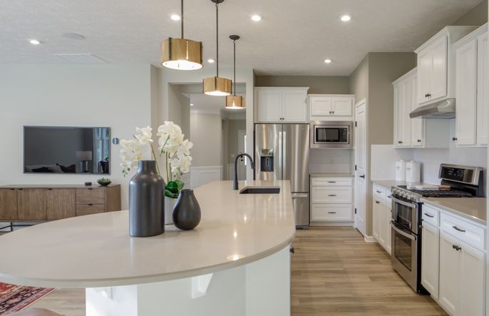 Large Central Kitchen Island