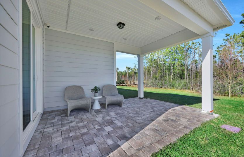 Highgate | Covered Lanai