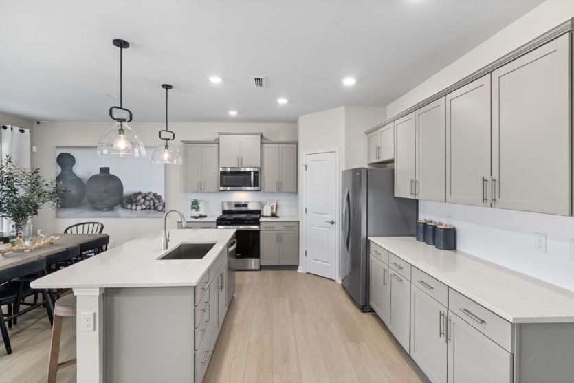 Kitchen with large island