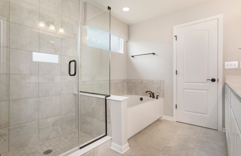 Mercer Owner's Bath