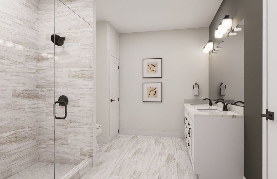 Luxurious Owner's Bath