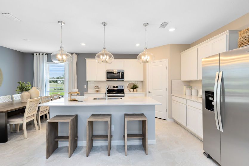 Built-In Kitchen with Modern Features