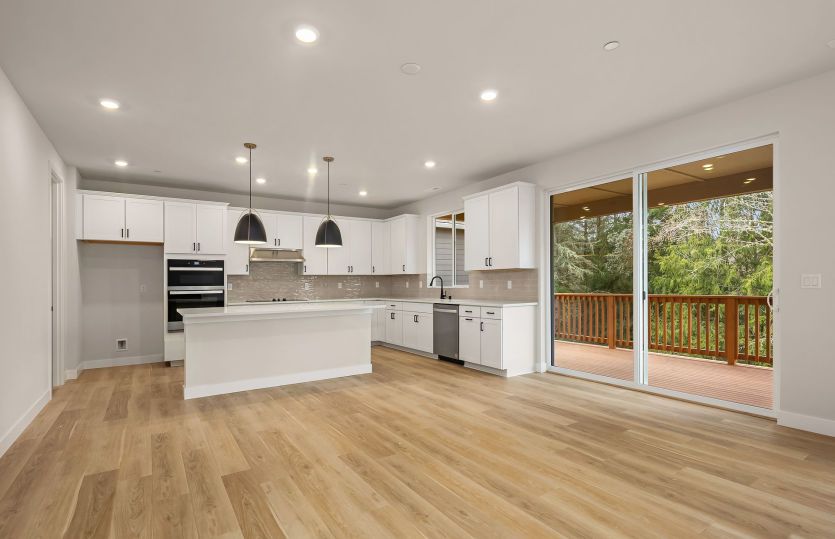 Spacious Dining and Kitchen