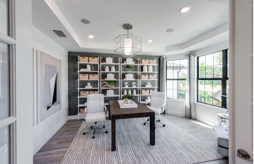 Flex room with optional doors, great space for a home office