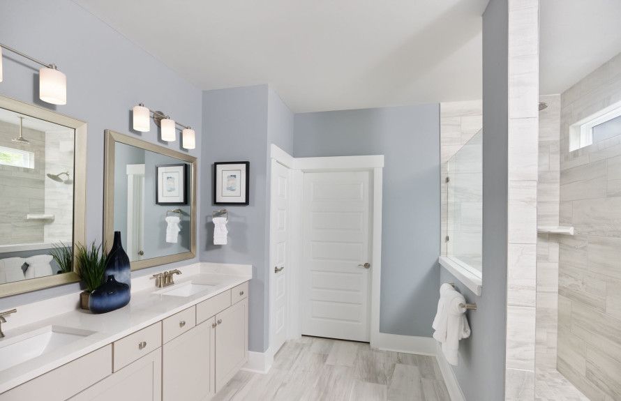 Prestige Owner's Bathroom