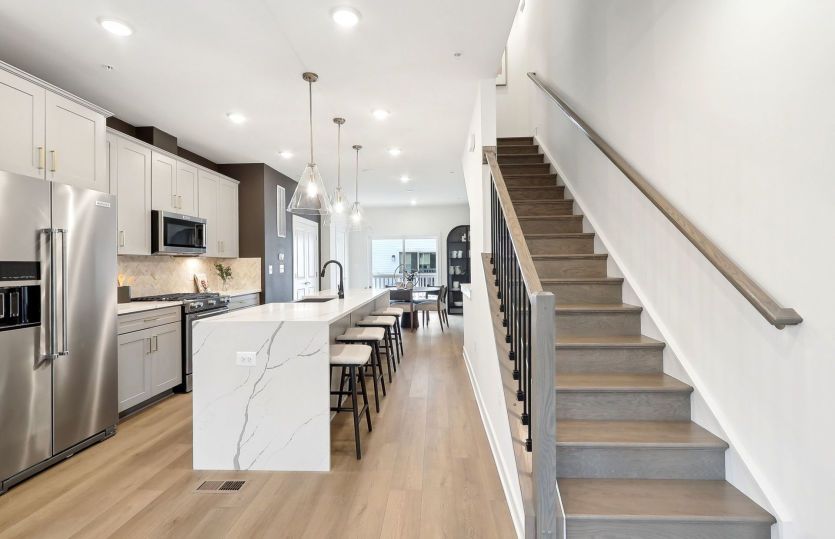 Kitchen Island Seats 4 Comfortably