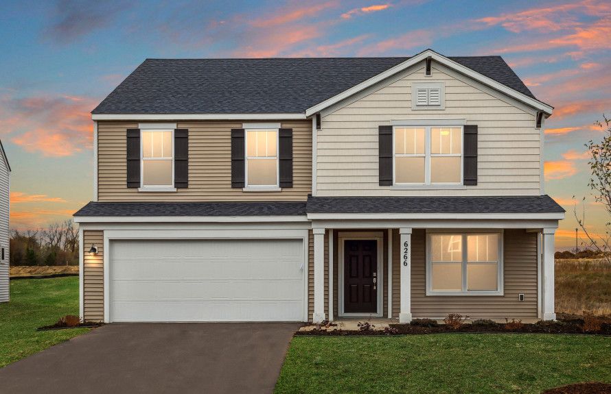 Hampton Model at Hawthorne