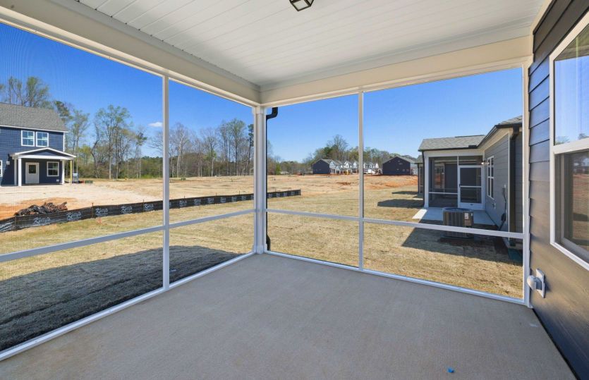 Screened-in Porch