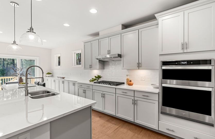 Ample Cabinet Space