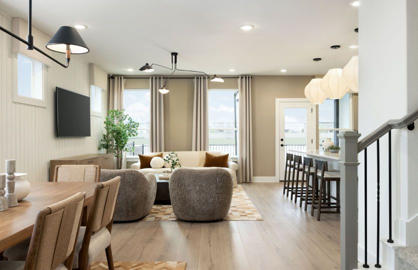 Open Dining and Gathering Spaces