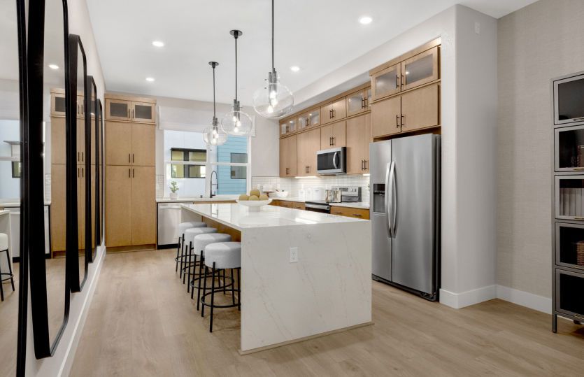 Kitchen with large central island
