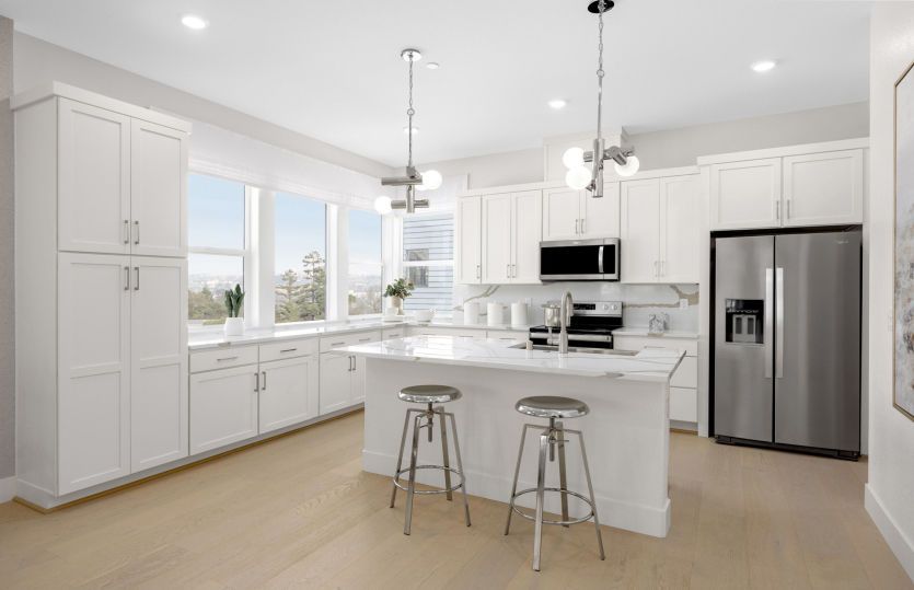 Kitchen with large central island