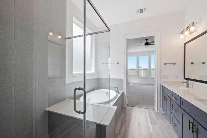 Owner's Bathroom