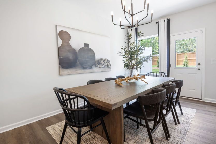 Plenty of Seating for Entertaining