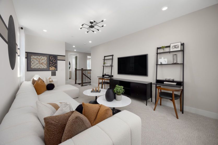 Versatile den space