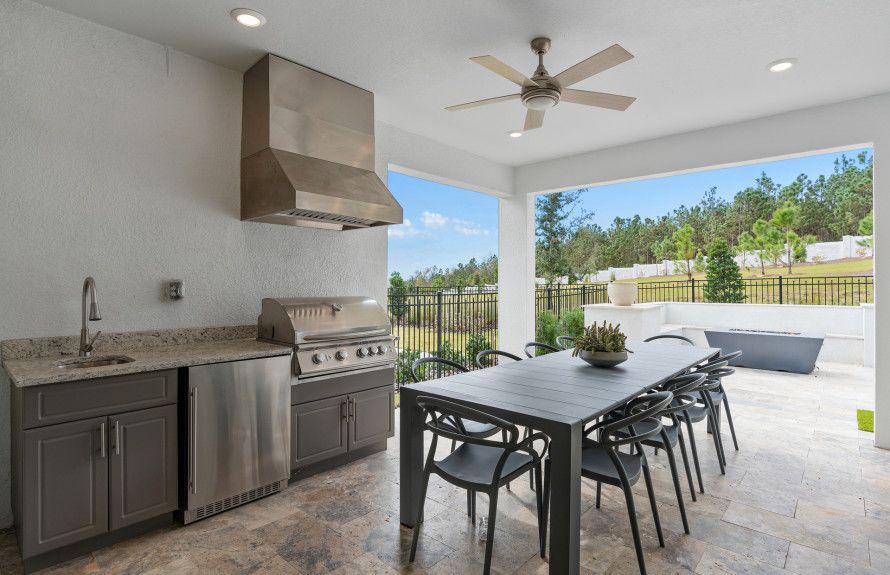 Outdoor Kitchen