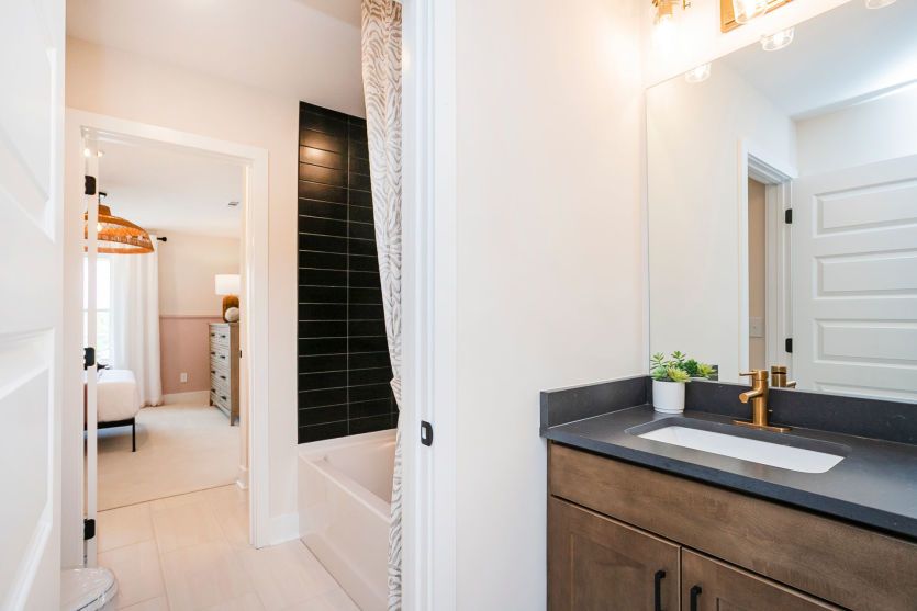 Continental Second Bathroom