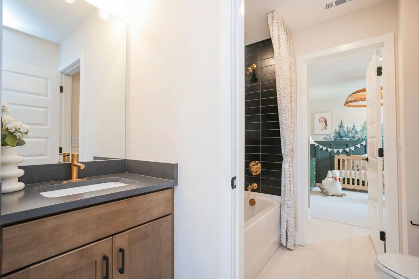 Continental Second Bath