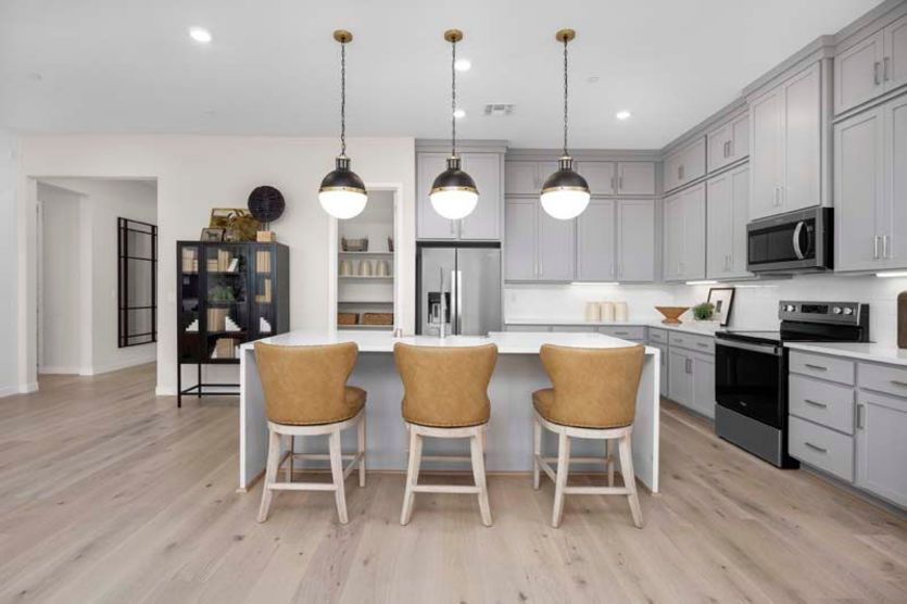Kitchen with large central island