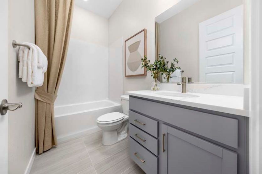 Modern secondary bathroom