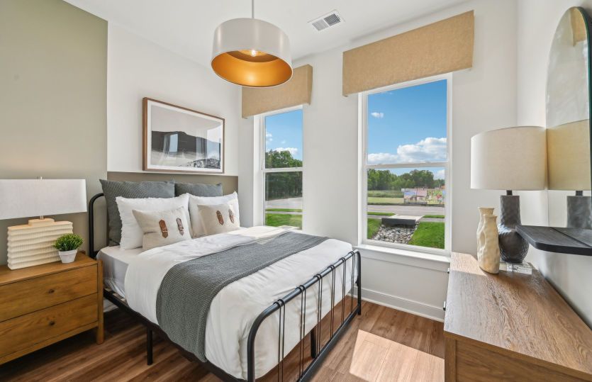 First Floor Bedroom with a Full bathroom