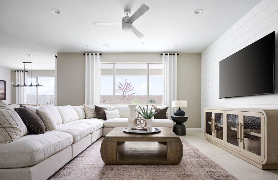 Stella Gathering Room