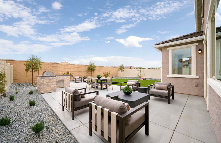 Model Backyard
