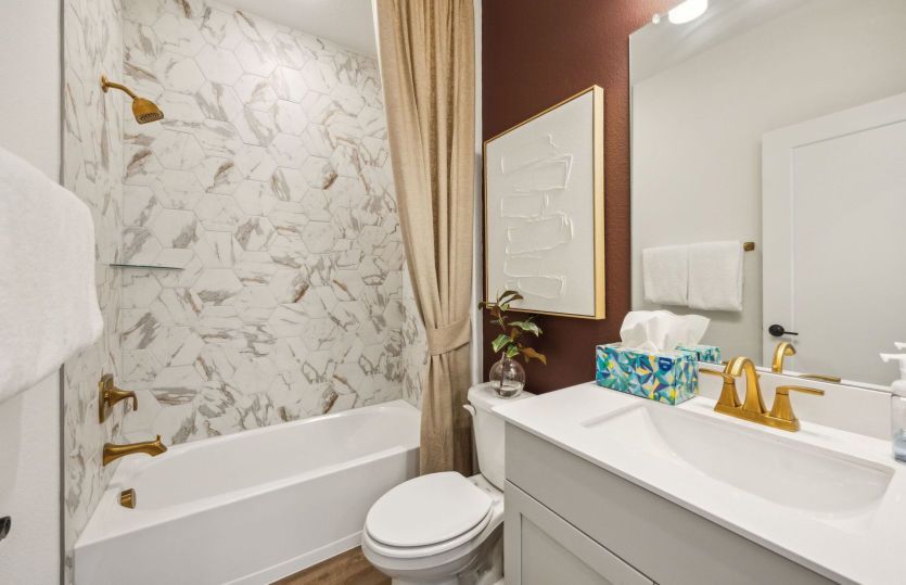Spacious secondary bathroom