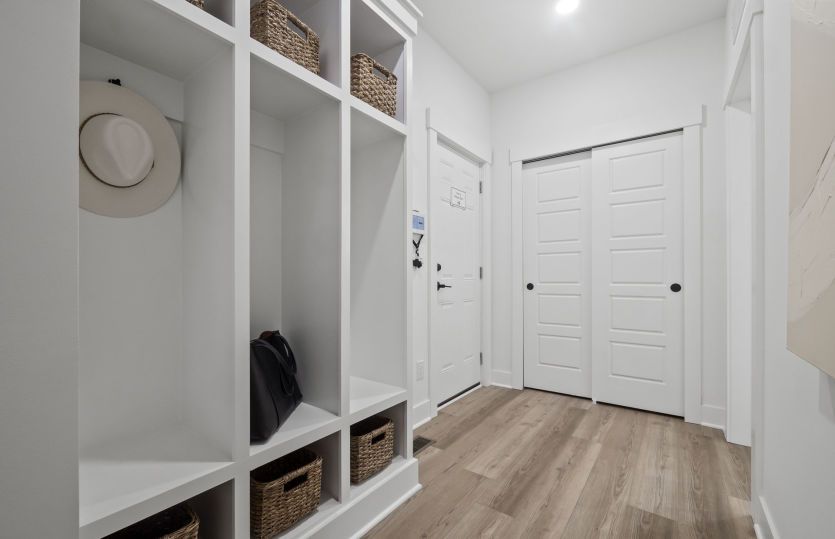 Everyday Entry with Storage
