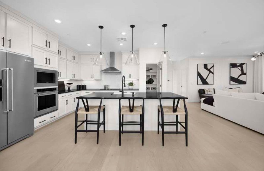 Kitchen with large central island
