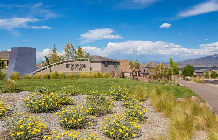 Welcome to Broadmoor Heights