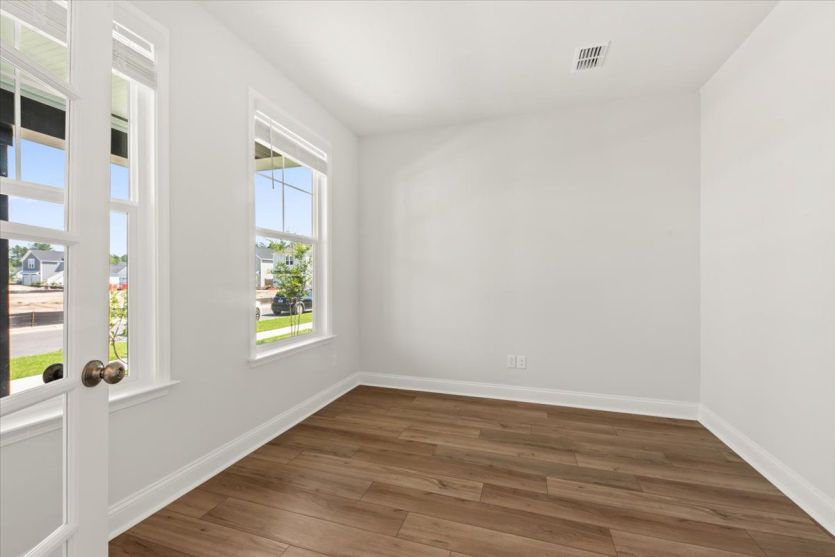 Rockingham | Office or Flex Space
