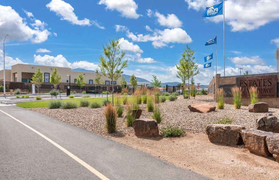 Lush and Welcoming Entry