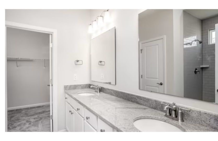 Owner's Bath