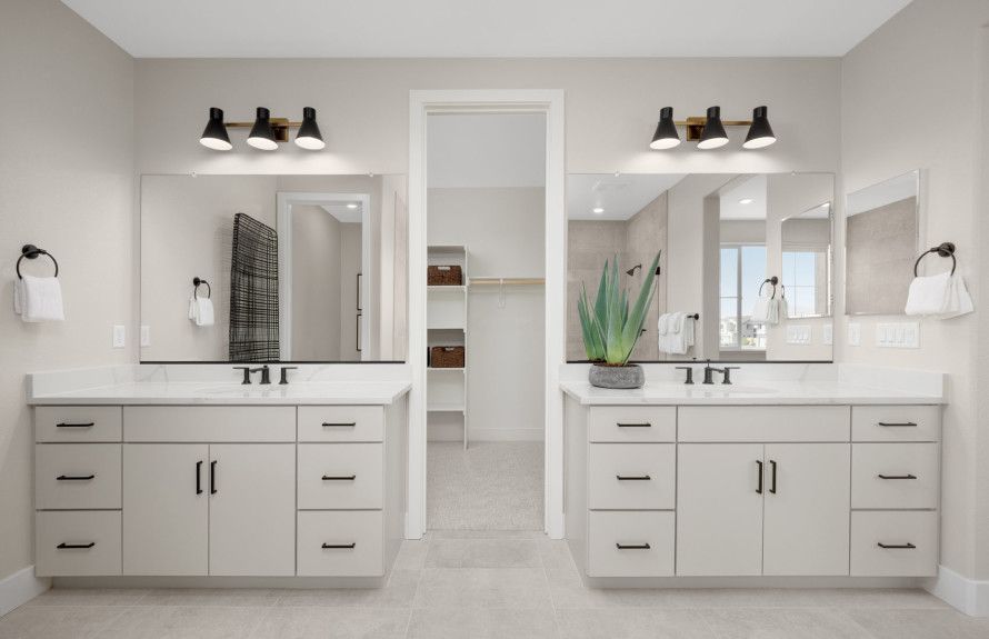 Plan 3 - Owner's bath