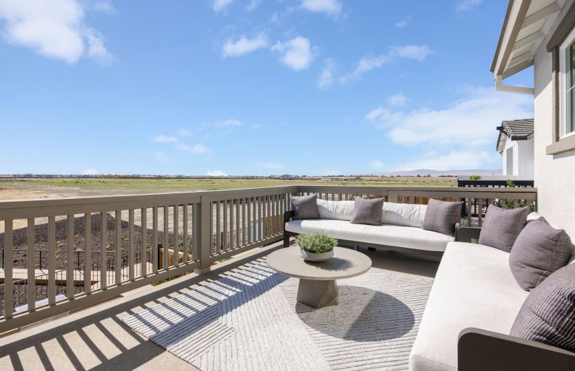 Second floor balcony overlooking lake