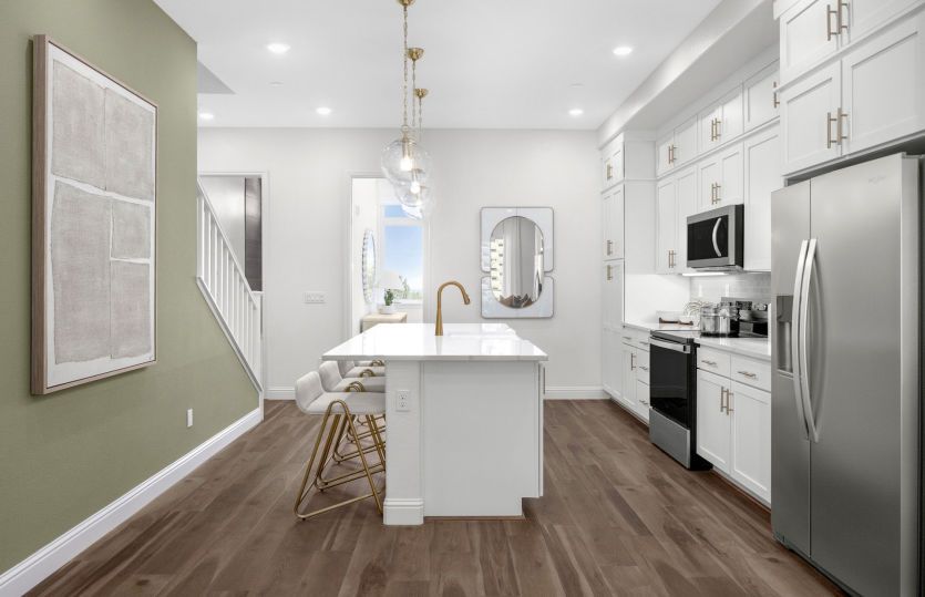 Kitchen with large central island