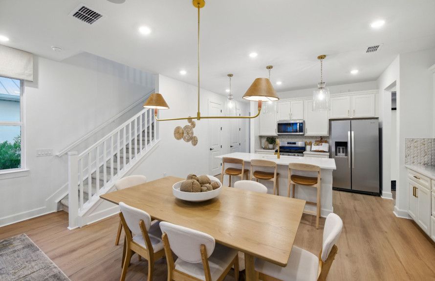 1- & 2-Story Home Designs