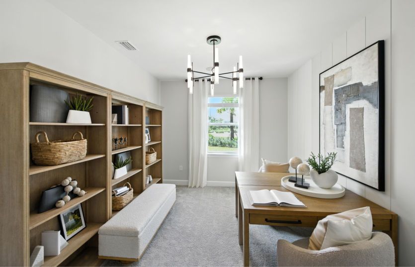 Flex room, perfect space for a home office