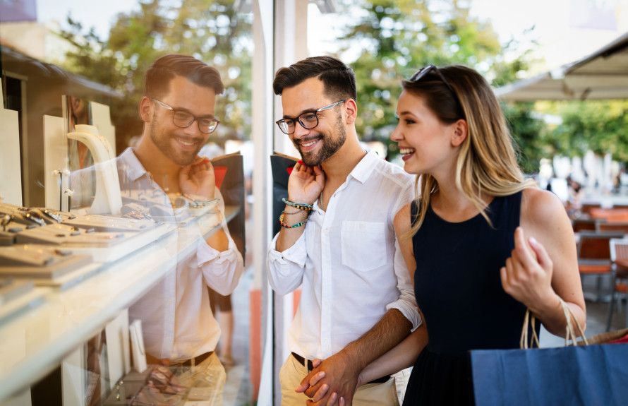 Close Proximity to Shopping