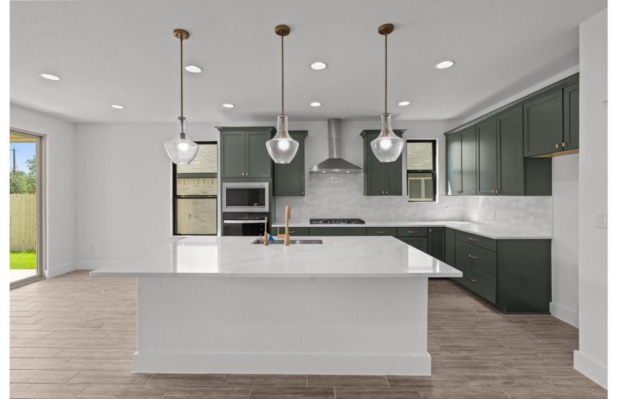 Light & Bright Kitchen