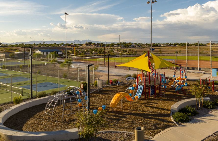 Alamar Community Amenities