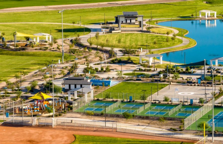 Alamar Community Amenities